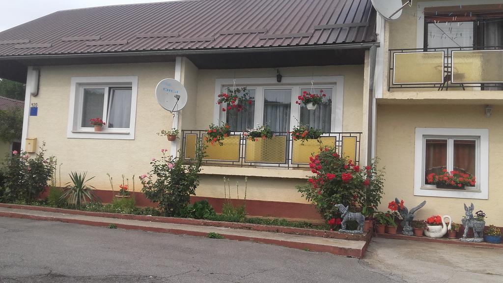 Rooms "Dragica" Otočac Exterior foto